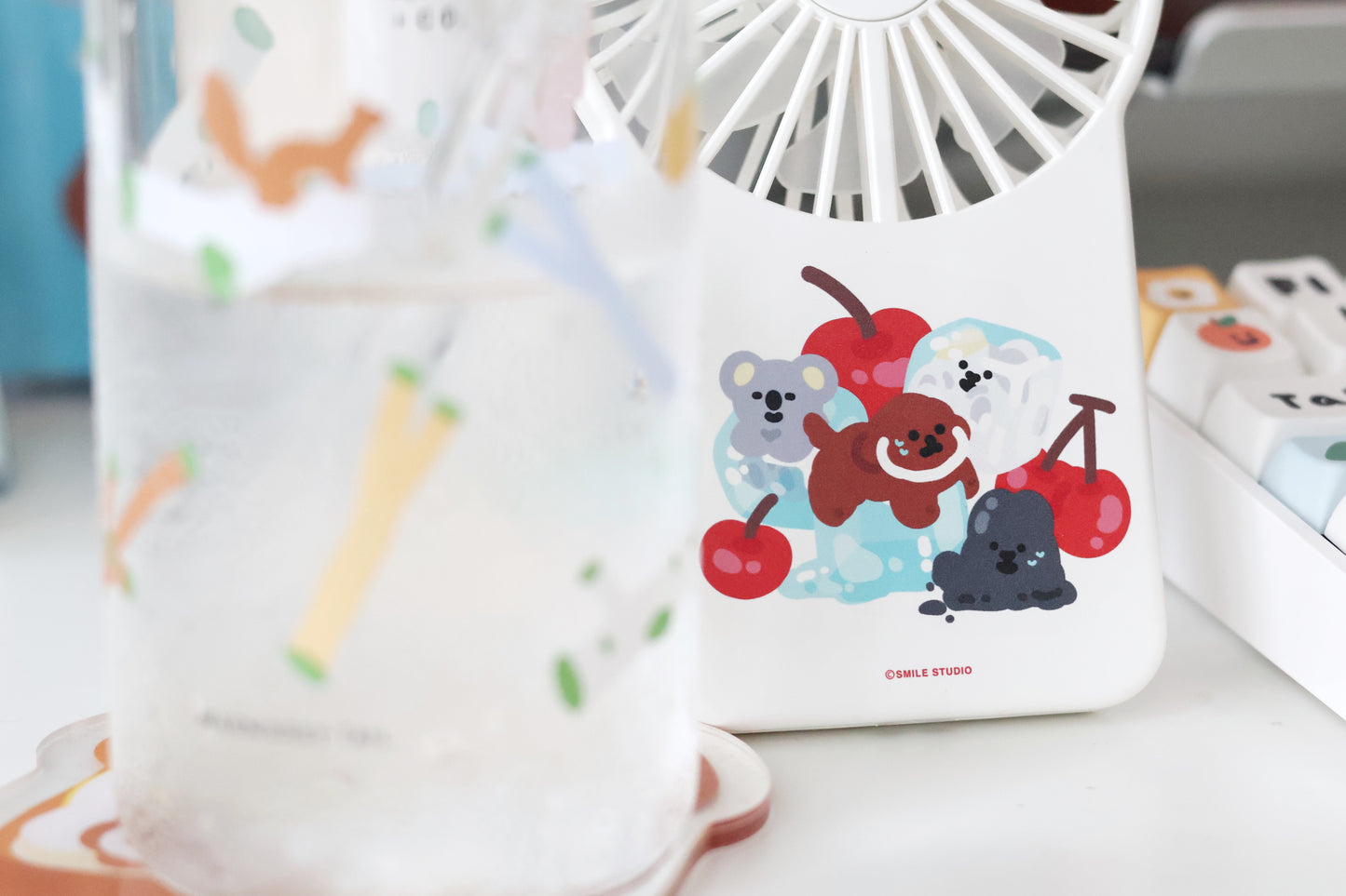 (Vinnic x Smile Studio) Smile Friends with Cherry Portable Mini Fan