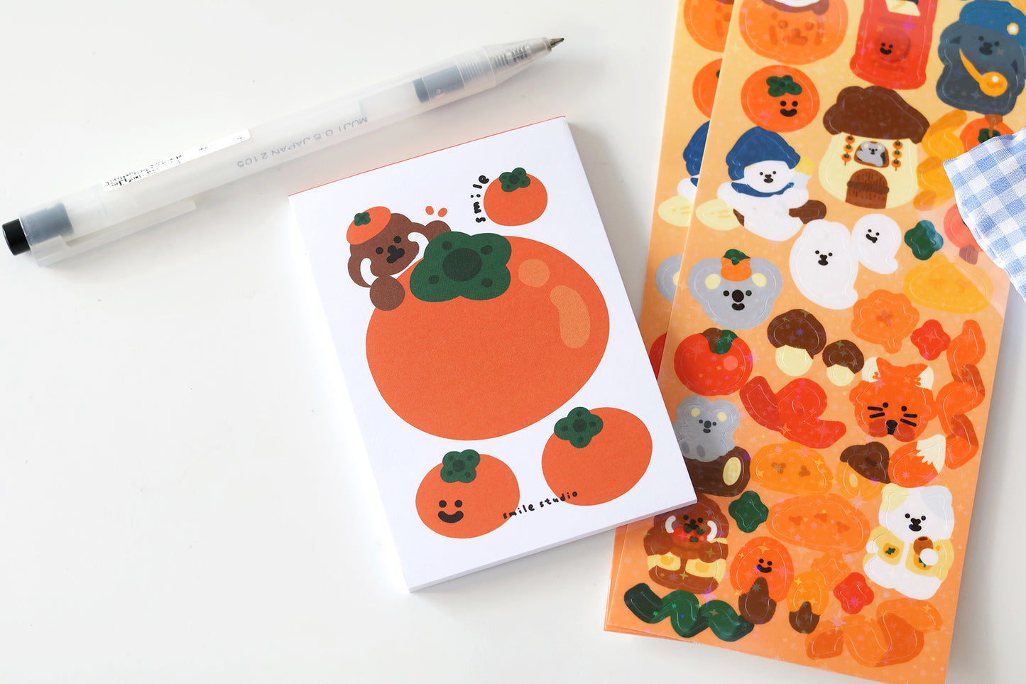 Rice Cake Puppy with Persimmon Notepad