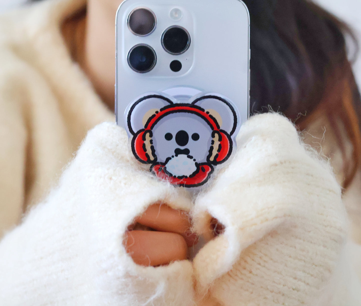 Kala Koala in Cozy Winter Phone Grip